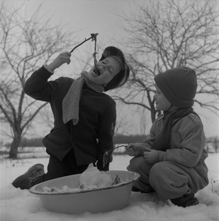 Children · 1956, before restoration