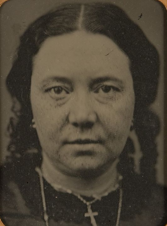 Cracked case · 1860s, before restoration